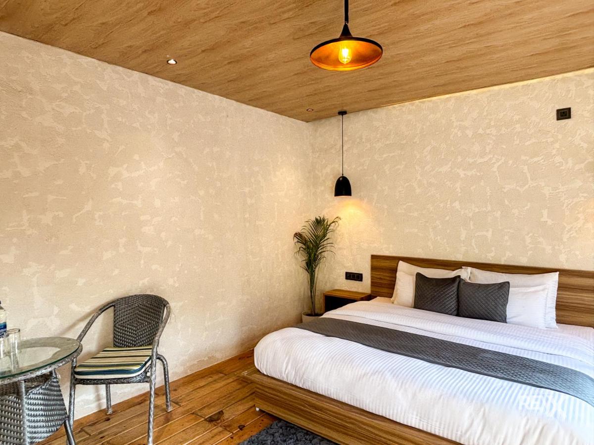 WhatsApp Image 2025-11-10 at 4.29.38 PM (8)